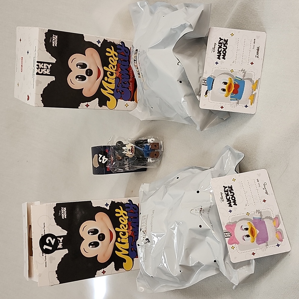 Disney Mickey&Family Cute Together Keychains with Be@rBrick Figurine